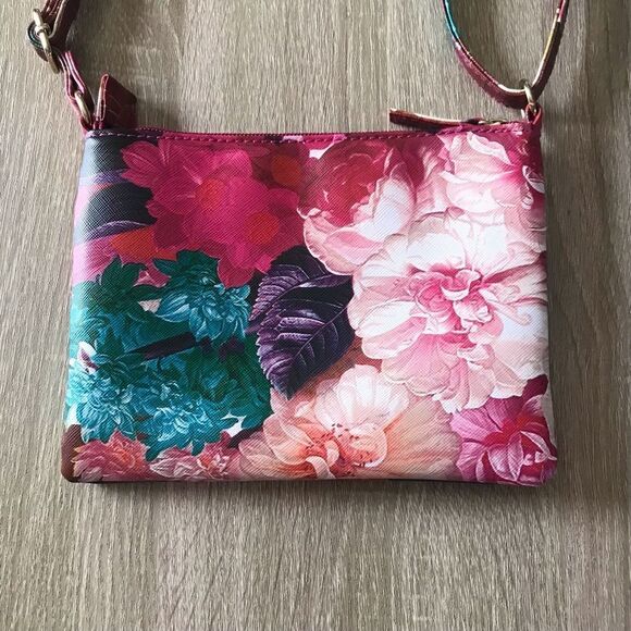 Cute & Colorful Floral Crossbody Purse - Picture 4 of 5